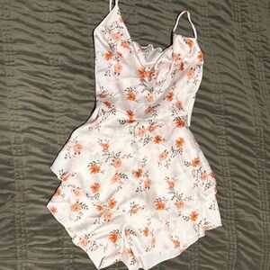 Altar’d State Floral Romper Size Women’s XS